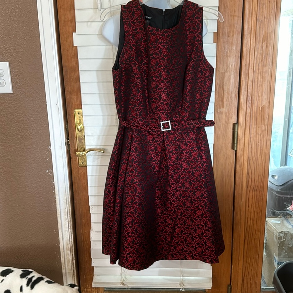 Size 8 Nine West Elegant Dress